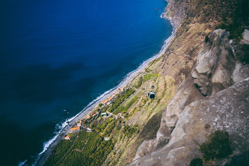 Achadas da Cruz – die Seilbahn