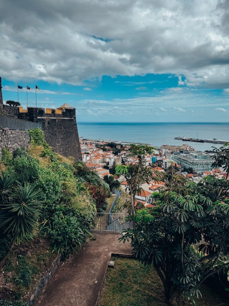 Aussicht von der Fortaleza de São João Baptista do Pico