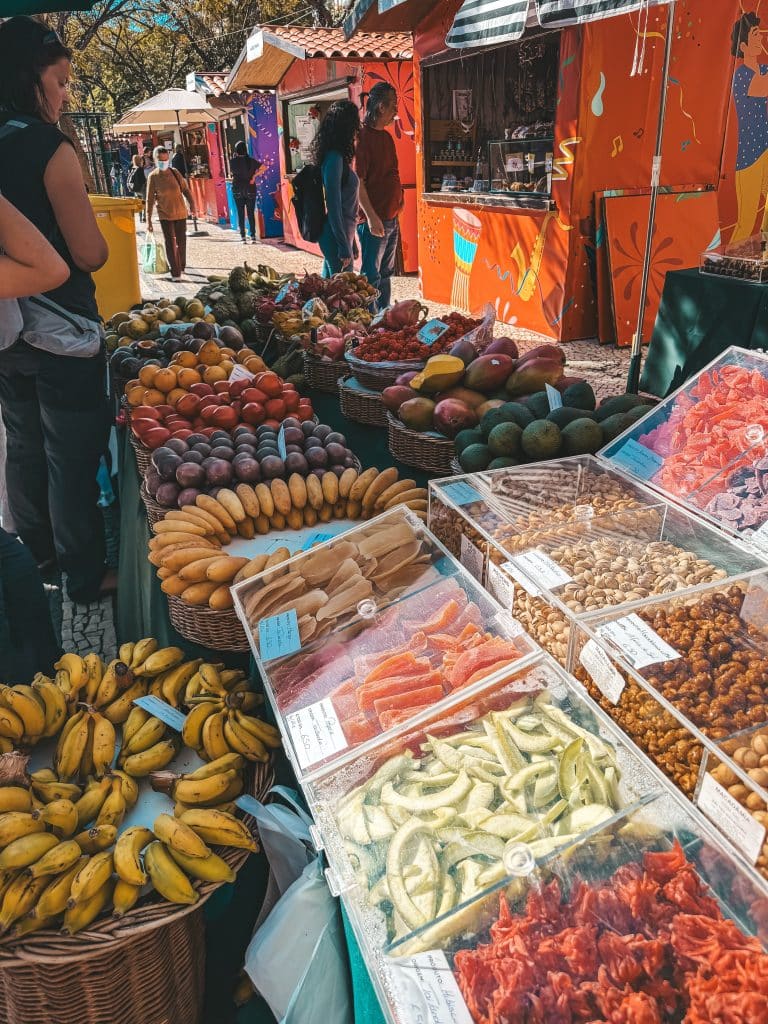 Obst und Snacks von Madeira